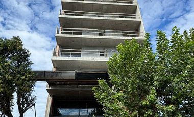 Bv. Urquiza 969 7° Piso Dpto "A" (CALIZO)