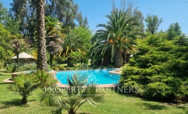 Hermosa Propiedad en en arriendo en exclusivo sector del Llano de Pirque