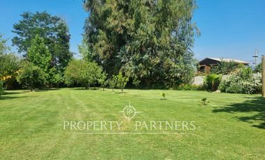 Hermosa Propiedad en en arriendo en exclusivo sector del Llano de Pirque