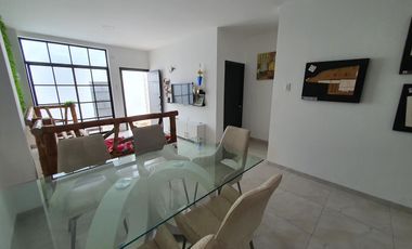 Moderna Casa en Costa Azul