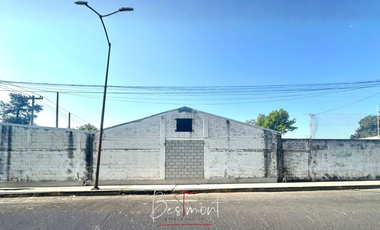 Se renta local - bodega comercial frente a Hospital Militar