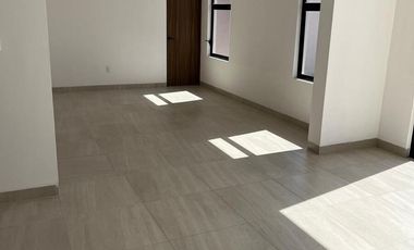 CASA EN RENTA EN REAL JURIQUILLA