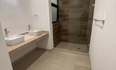 CASA EN RENTA EN REAL JURIQUILLA