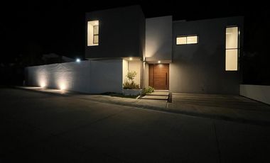 CASA EN RENTA EN REAL JURIQUILLA