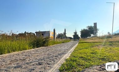 Terrenos Habitacionales y Comerciales en venta a pie del lago de Chapala