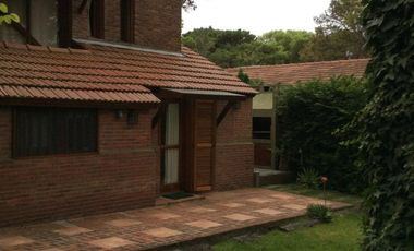 CASA EN VENTA ZONA LASALLE-PINAMAR-