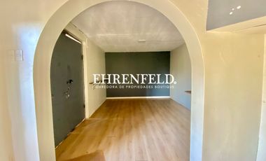 Alvaro Casanova, La Reina, Santiago. Casa habitacional y comercial.