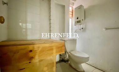 Alvaro Casanova, La Reina, Santiago. Casa habitacional y comercial.