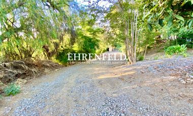 Alvaro Casanova, La Reina, Santiago. Casa habitacional y comercial.