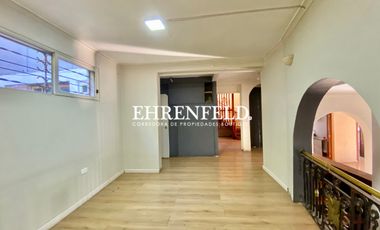 Alvaro Casanova, La Reina, Santiago. Casa habitacional y comercial.