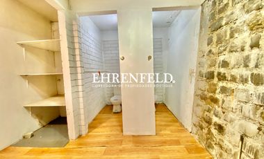 Alvaro Casanova, La Reina, Santiago. Casa habitacional y comercial.