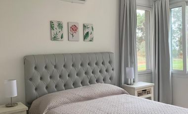 BARRIO DEPORTIVA 1 COSTA ESMERALDA ( Permuta)