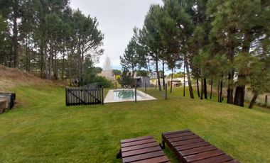 BARRIO DEPORTIVA 1 COSTA ESMERALDA ( Permuta)