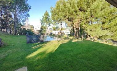 BARRIO DEPORTIVA 1 COSTA ESMERALDA ( Permuta)