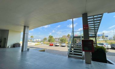 LOCAL EN RENTA CON TERRAZA  EN CENTRO SUR, QUERÉTARO
