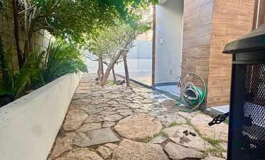 Casa en Renta amueblada Altozano