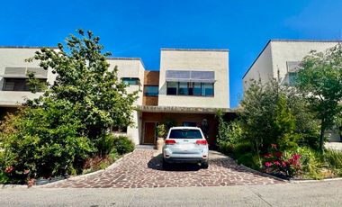 Casa en Renta amueblada Altozano