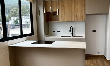 RENTA DEPARTAMENTO 2 DORMITORIOS CON TERRAZA  EN CUMBAYA YANAZARAPA AF