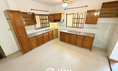 Casa en Venta Granadero Baigorria.