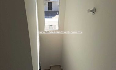 CASA EN RENTA EN SAN JUAN DEL RIO EN PEDREGAL DEL RIO LESLIE