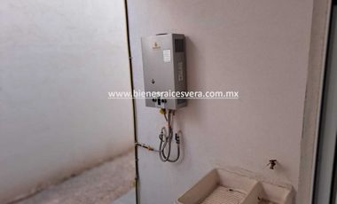 CASA EN RENTA EN SAN JUAN DEL RIO EN PEDREGAL DEL RIO LESLIE