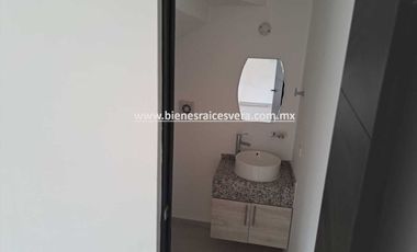 CASA EN RENTA EN SAN JUAN DEL RIO EN PEDREGAL DEL RIO LESLIE