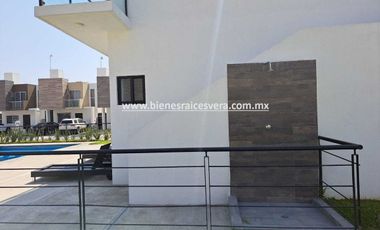 CASA EN RENTA EN SAN JUAN DEL RIO EN PEDREGAL DEL RIO LESLIE