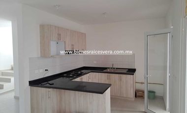 CASA EN RENTA EN SAN JUAN DEL RIO EN PEDREGAL DEL RIO LESLIE