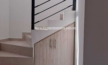 CASA EN RENTA EN SAN JUAN DEL RIO EN PEDREGAL DEL RIO LESLIE