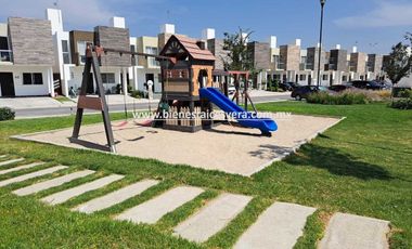 CASA EN RENTA EN SAN JUAN DEL RIO EN PEDREGAL DEL RIO LESLIE