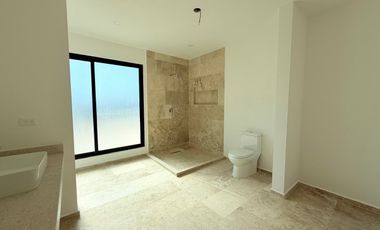 CASA EN VENTA EN MÉRIDA CON 1,043.96 M2 DE TERRENO EN DZITYÁ