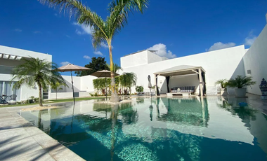 CASA EN VENTA EN MÉRIDA CON 1,043.96 M2 DE TERRENO EN DZITYÁ