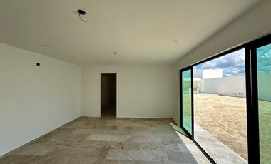 CASA EN VENTA EN MÉRIDA CON 1,043.96 M2 DE TERRENO EN DZITYÁ