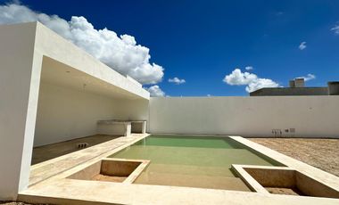 CASA EN VENTA EN MÉRIDA CON 1,043.96 M2 DE TERRENO EN DZITYÁ