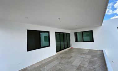 CASA EN VENTA EN MÉRIDA CON 1,043.96 M2 DE TERRENO EN DZITYÁ