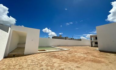 CASA EN VENTA EN MÉRIDA CON 1,043.96 M2 DE TERRENO EN DZITYÁ