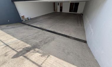 RESIDENCIA DE LUJO EN BOSQUES DEL LAGO