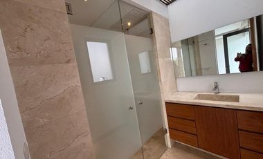 RESIDENCIA DE LUJO EN BOSQUES DEL LAGO