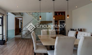 Casa en Cerrada La Cañada, dentro de Bosque Real