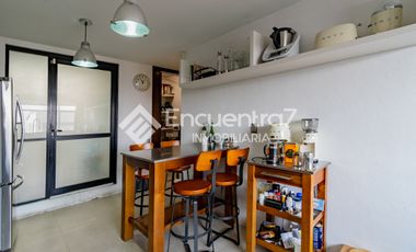 Casa en Cerrada La Cañada, dentro de Bosque Real