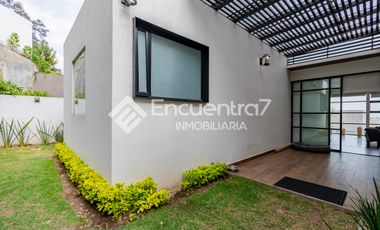 Casa en Cerrada La Cañada, dentro de Bosque Real