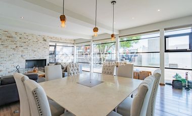 Casa en Cerrada La Cañada, dentro de Bosque Real