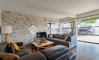 Casa en Cerrada La Cañada, dentro de Bosque Real