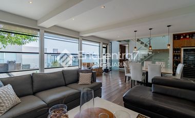 Casa en Cerrada La Cañada, dentro de Bosque Real