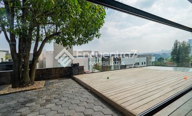 Casa en Cerrada La Cañada, dentro de Bosque Real