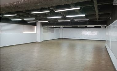 Se arrienda local comercial Las Esmeraldas Itagüí