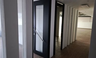 Se arrienda local comercial Las Esmeraldas Itagüí