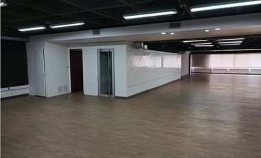 Se arrienda local comercial Las Esmeraldas Itagüí