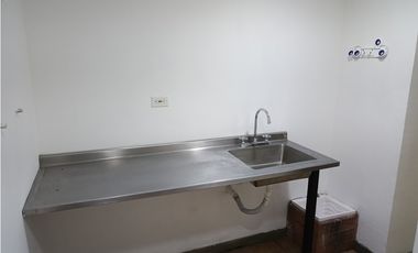 Se arrienda local comercial Las Esmeraldas Itagüí