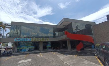 Se arrienda local comercial Las Esmeraldas Itagüí